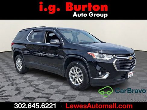 Used 2021 Chevrolet Traverse LT FWD image 1