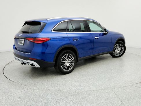 Used 2025 Mercedes-Benz GLC 300 image 5