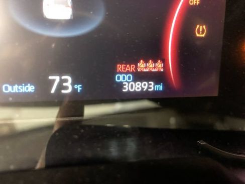 Used 2023 Toyota RAV4 LE AWD/4WD image 18
