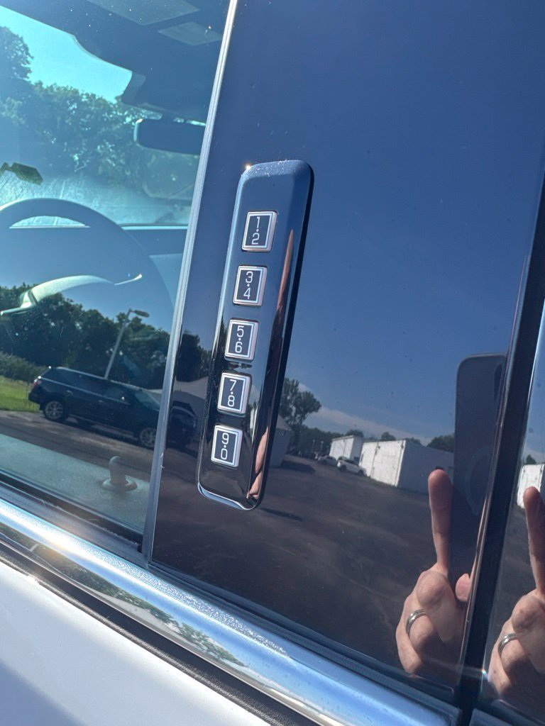 Used 2024 Ford F150 Lariat w/ Equipment Group 502A High AWD/4WD image 8