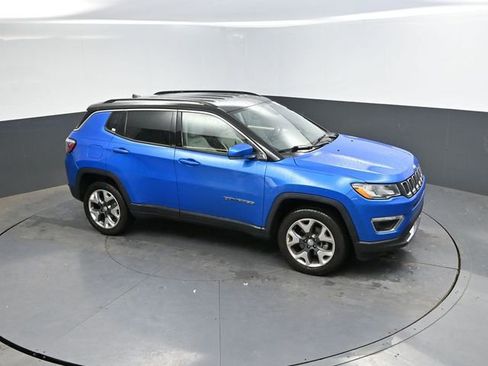Used 2020 Jeep Compass Limited w/ Luxury Seat Group AWD/4WD image 37