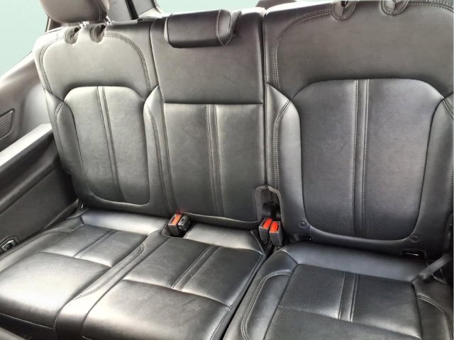 Used 2024 Jeep Wagoneer Series II w/ Flexible Seating Group RWD image 18