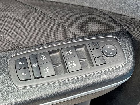 Used 2023 Dodge Charger Scat Pack w/ Harman/Kardon Audio Group image 17