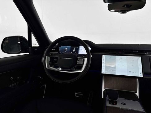 New 2026 Land Rover Range Rover SE image 24