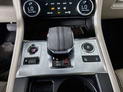 Used 2023 Jaguar F-PACE S AWD/4WD image 19