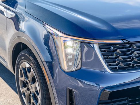 New 2026 Kia Sorento S w/ S Panoramic Sunroof Package image 6