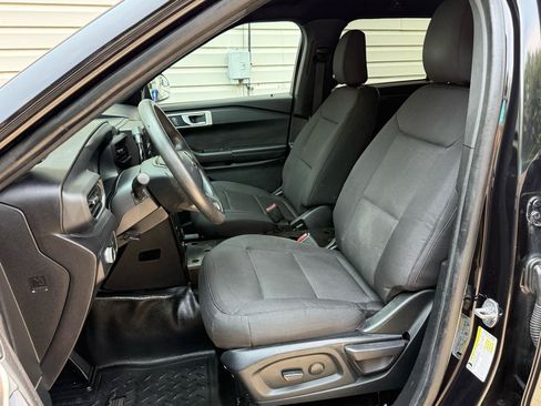 Used 2021 Ford Explorer 4WD Police Interceptor image 3