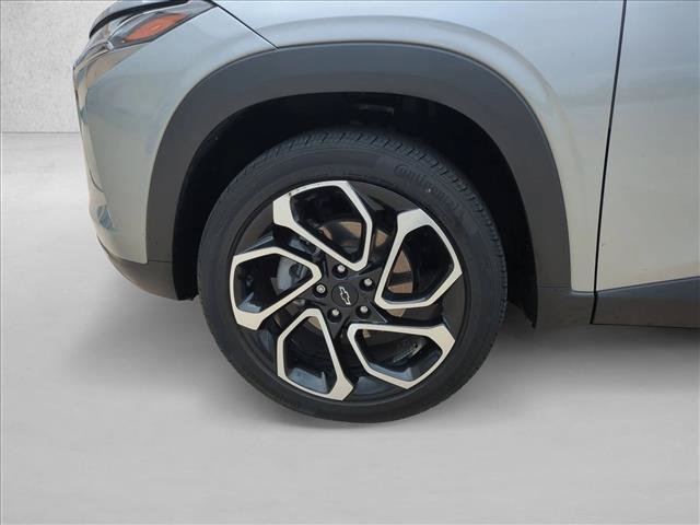 Used 2024 Chevrolet Trax RS w/ Driver Confidence Package FWD image 22