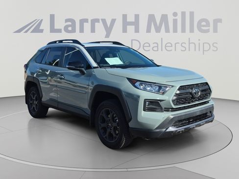 Used 2020 Toyota RAV4 TRD Off-Road w/ TRD Off-Road Weather Package AWD/4WD image 7