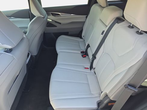 Certified 2026 INFINITI QX60 Pure w/ Cargo Package image 14