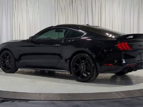Used 2018 Ford Mustang GT Premium w/ Black Accent Package RWD image 6