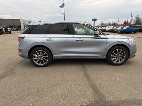 Used 2022 Lincoln Corsair Grand Touring w/ Elements Technology Bundle image 11