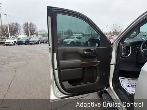 Used 2022 GMC Sierra 1500 SLT w/ SLT Premium Plus Package image 34