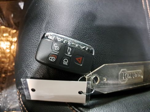 Used 2018 Jaguar F-PACE Prestige image 37