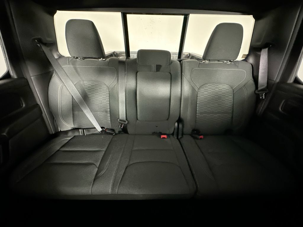 New 2026 RAM 1500 Express AWD/4WD image 10