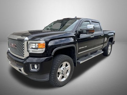 Used 2016 GMC Sierra 2500 Denali w/ Suspension Package, Off-Road AWD/4WD image 1