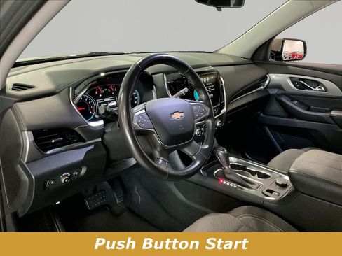 Used 2019 Chevrolet Traverse LT FWD image 17