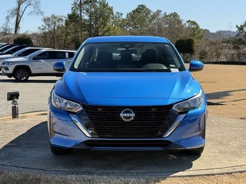 Used 2025 Nissan Sentra SV image 2