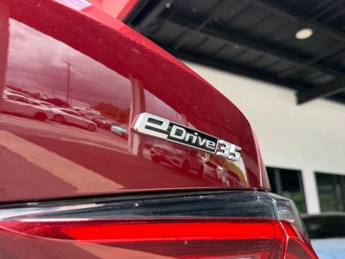 Used 2023 BMW i4 eDrive35 w/ Premium Package RWD image 9