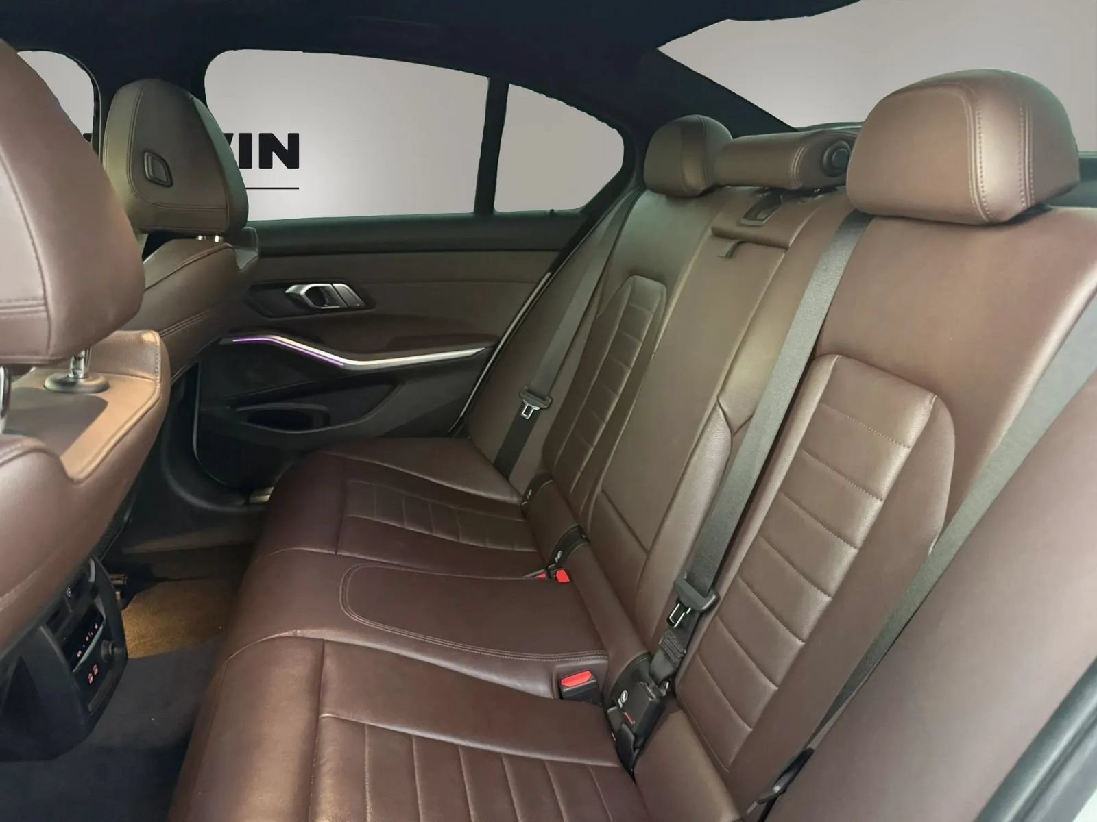 Used 2020 BMW 330i Sedan w/ M Sport Package RWD image 27