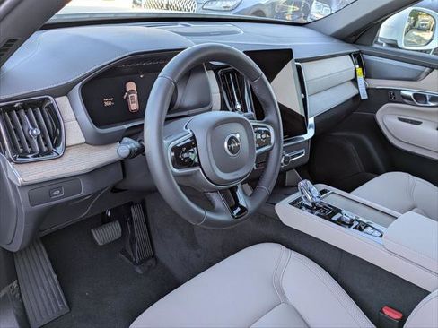 New 2026 Volvo XC90 B6 Plus w/ Protection Package Premier image 8