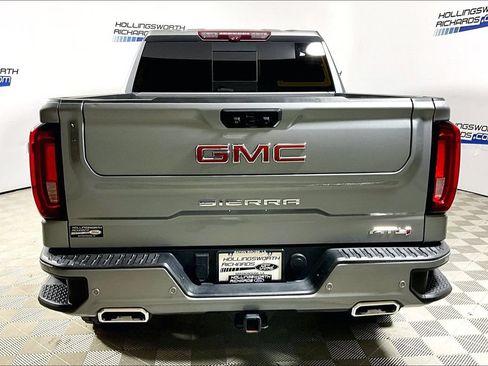 Used 2023 GMC Sierra 1500 AT4 w/ AT4 Premium Package AWD/4WD image 4