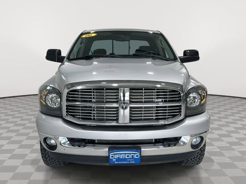 Used 2006 Dodge Ram 2500 Truck SLT image 8