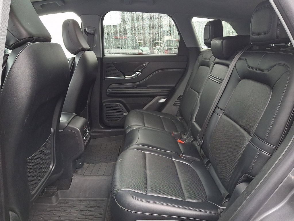 Used 2022 Lincoln Corsair AWD w/ Premium Package image 10