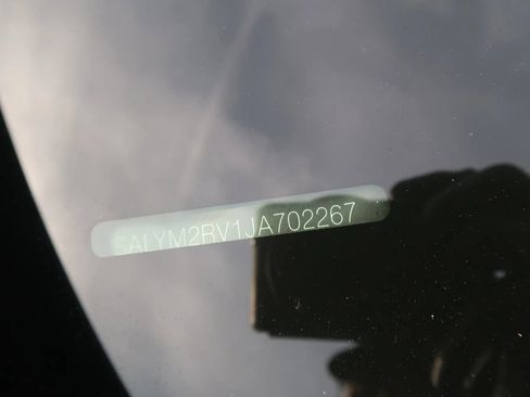 Used 2018 Land Rover Range Rover Velar image 52