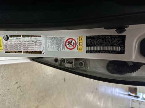 Used 2018 Lexus ES 350 w/ Navigation System Package FWD image 35