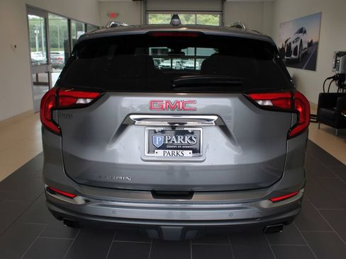 Used 2018 GMC Terrain Denali w/ Advanced Safety Package FWD image 28
