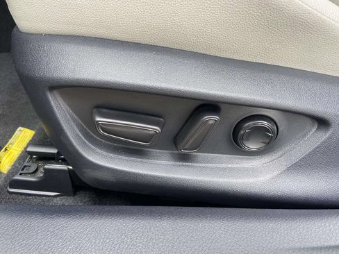 Used 2025 Toyota Camry XLE w/ Premium Plus Package FWD image 16