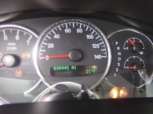 Used 2008 Buick LaCrosse CX image 17