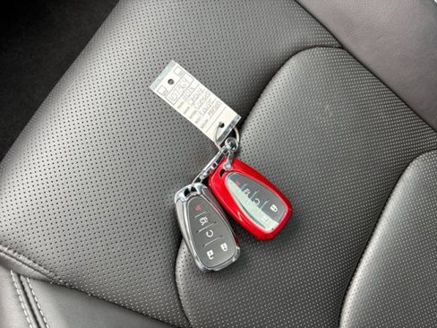 Used 2018 Chevrolet Camaro SS image 22