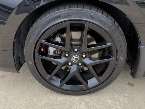 Used 2023 Honda Civic Si image 9