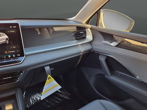 New 2026 Volkswagen Tiguan SE image 36