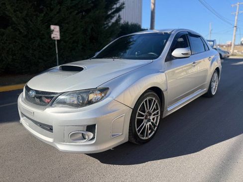 Used 2011 Subaru Impreza WRX STI image 3