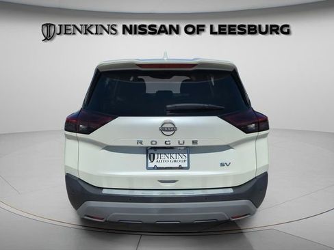 Certified 2023 Nissan Rogue SV image 7