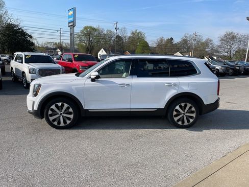 Used 2022 Kia Telluride S image 5