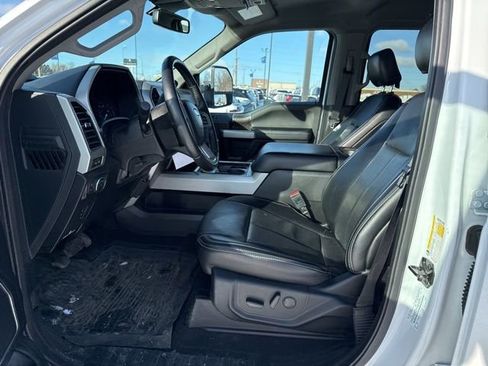 Used 2021 Ford F250 Lariat w/ Chrome Package image 14