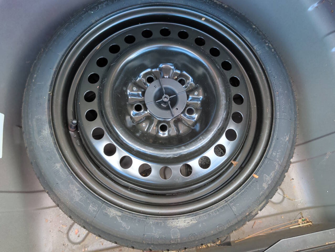 Used 2000 Saturn L-Series LS2 FWD image 24