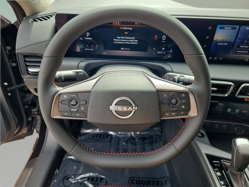 New 2026 Nissan Sentra SR image 18