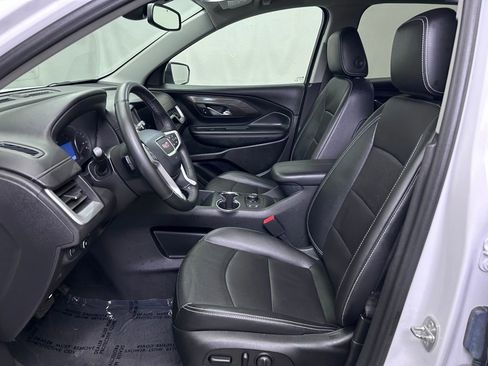 Used 2023 GMC Terrain SLT image 25