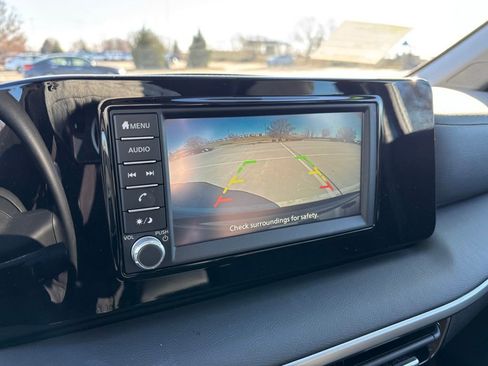 Used 2025 Nissan Kicks S image 23