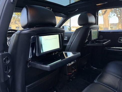 Used 2014 Rolls-Royce Ghost RWD image 31