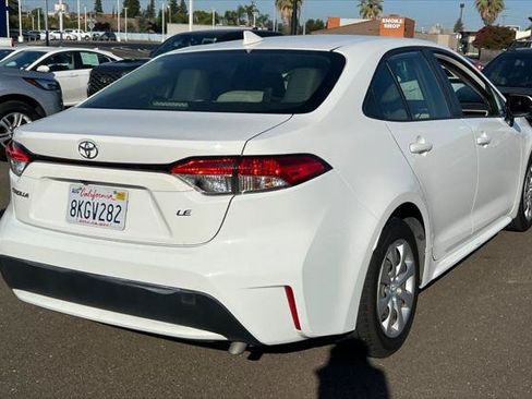 Certified 2020 Toyota Corolla LE FWD image 4