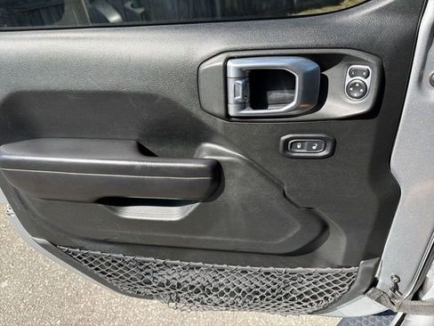 Used 2020 Jeep Wrangler Unlimited Sport S AWD/4WD image 22