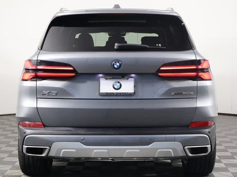 Used 2024 BMW X5 xDrive50e w/ Parking Assistance Package AWD/4WD image 5