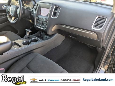 Used 2019 Dodge Durango SXT w/ 3rd Row Seating Group image 9