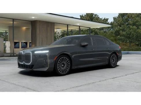 New 2026 BMW 760i xDrive image 1